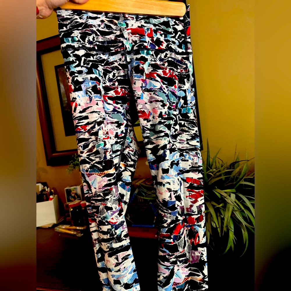 Lululemon size 4 legging